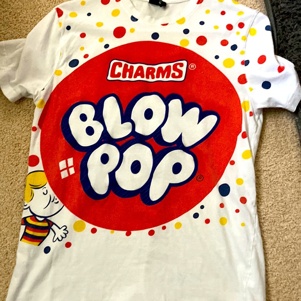Blow pop oversized shirt.